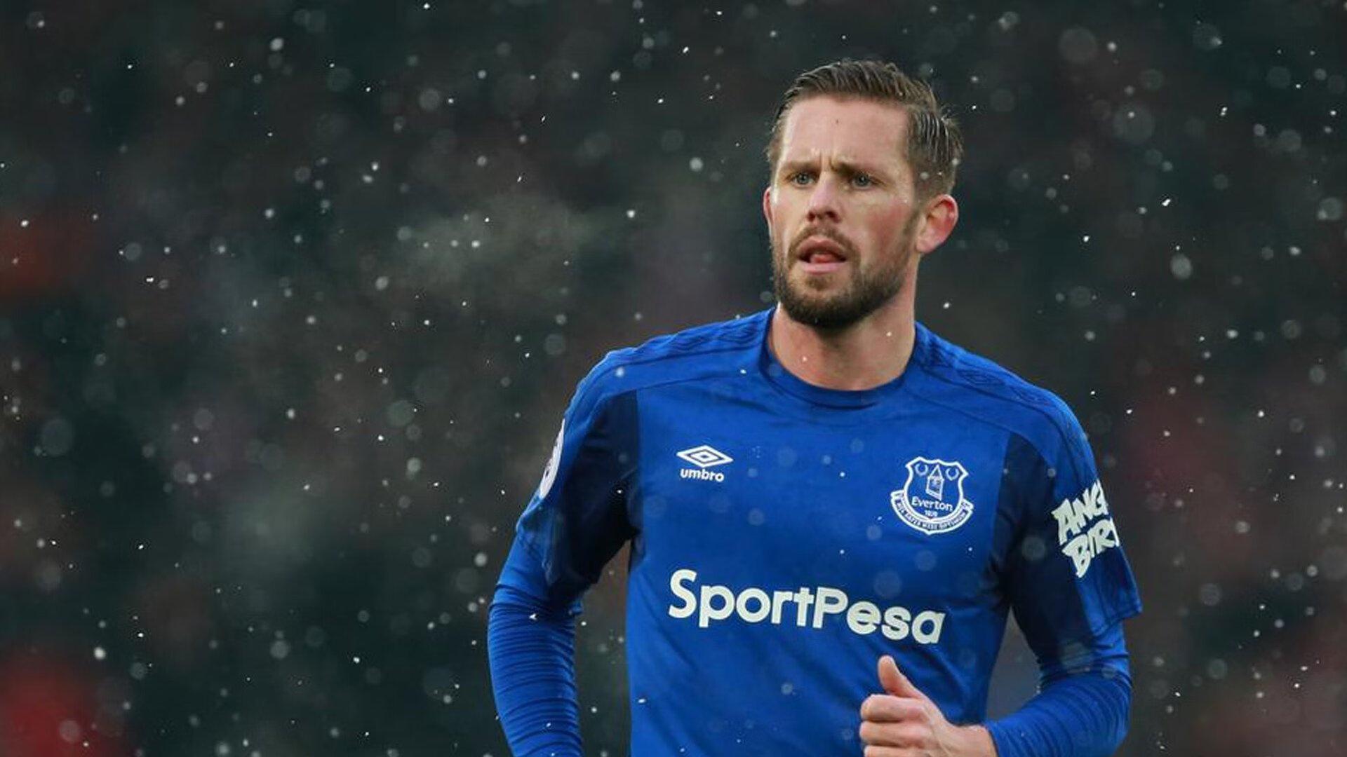 球员誓言效忠别当真？盘点足坛那些永恒承诺的破碎瞬间